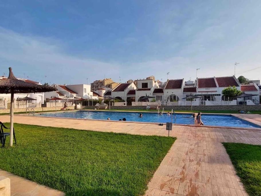Haus Am Meer Torrevieja Buitenkant foto